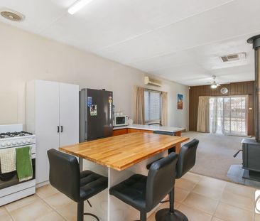 190 Ryan Street - Photo 4