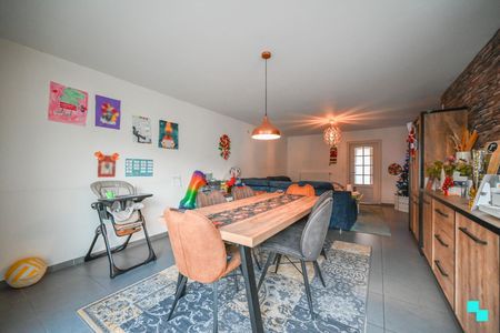 Energiezuinige woning met 4 slaapkamers nabij het centrum van Oostrozebeke - Photo 3