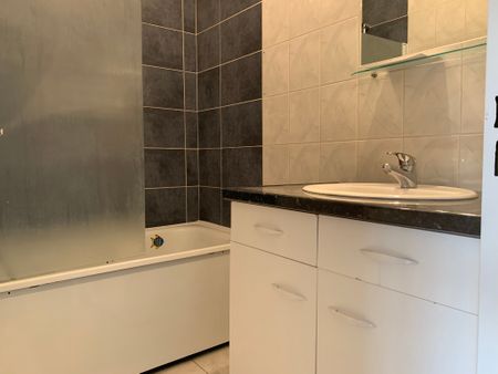 Location Appartement 1 pièce 31m² AIX EN PROVENCE 13100 - Photo 3