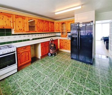 Prague Place, London, SW2 5ED - Photo 1