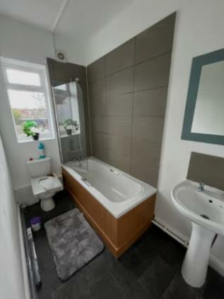 1 bedroom flat share for rent in Dawson Street, SMETHWICK, B66 - Photo 4