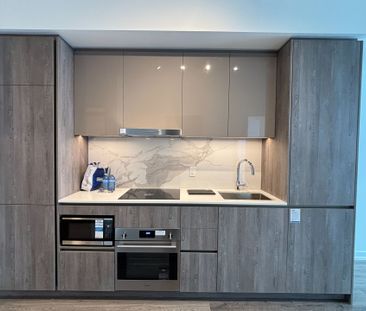 For Lease - 8 interchange Way Unit# 4211, Vaughan, Ontario - Photo 5