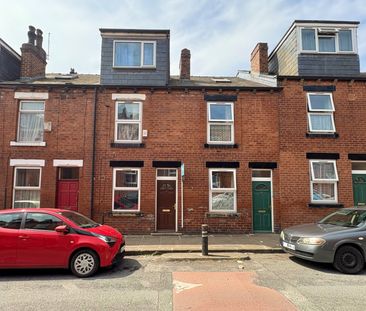 3 bedroom terraced house to rent - Photo 3