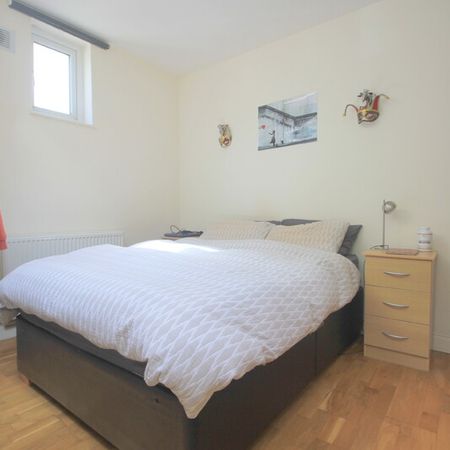 Flat 4 Laitwood Road Balham - Photo 3