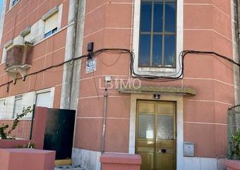 Apartamento T4 em Lisboa