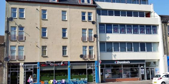 2 bedroom flat to rent - Photo 3