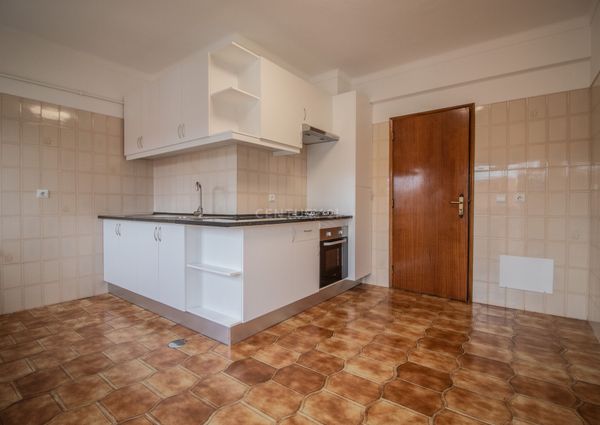 Apartamento T3 para Arrendamento na Urbanização do Loreto, Eiras – Coimbra