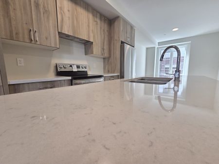For Lease - 34 Chapple Lane, Richmond Hill, Ontario - Photo 5