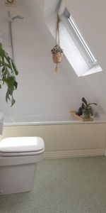 1 bedroom Flat To Let - Photo 3