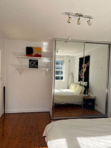 Elizabeth Bay - Photo 3