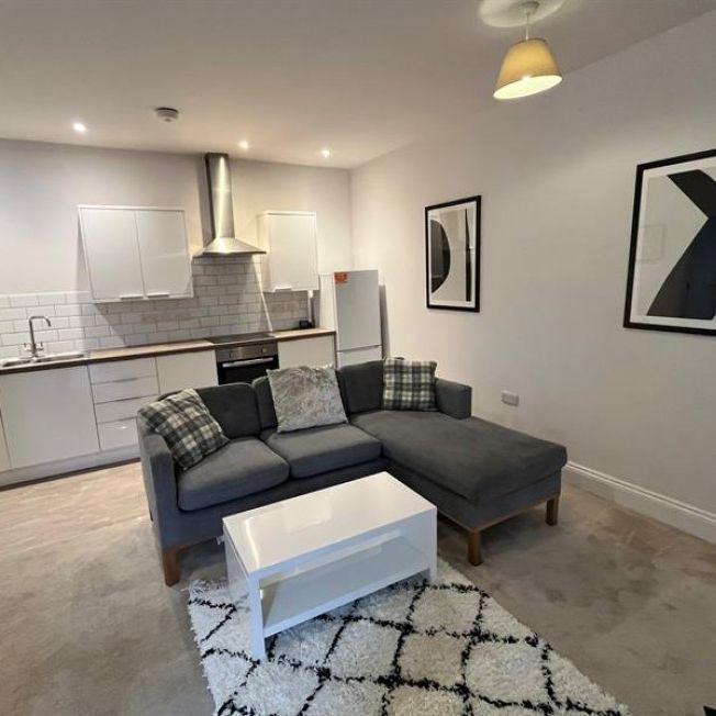 2 Bedroom Apartment To Let - Photo 1