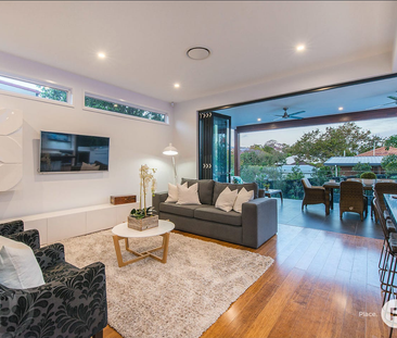 27 Glanosmond Avenue, Camp Hill QLD 4152 - House For Rent | Domain - Photo 3