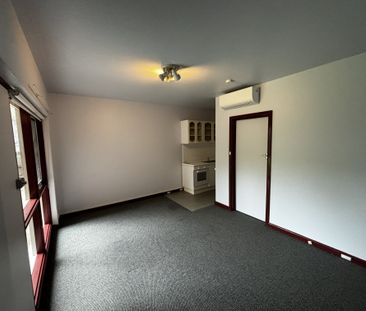 5 / 8 Walnut Street, CARNEGIE - Photo 2