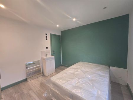 Wheatley Crescent, Hayes UB3, London - Photo 3