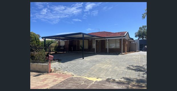 Charming Edgewater Rental at Unbeatable Price! - Photo 1