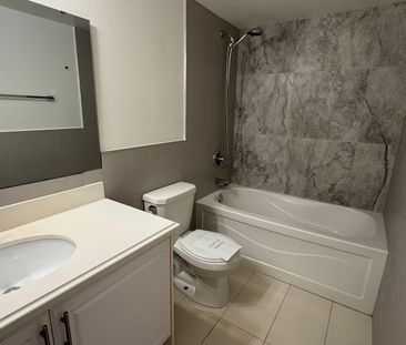 For Lease - 18 Harding Boulevard Unit# 214, Richmond Hill, Ontario - Photo 2