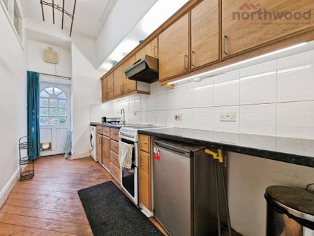 1 bedroom flat to rent - Photo 2