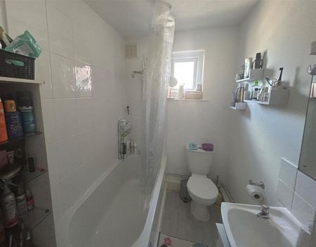 1 bedroom maisonette to rent - Photo 4