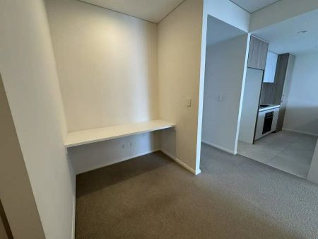 “North Facing Spacious Apartment With City View” - Photo 2