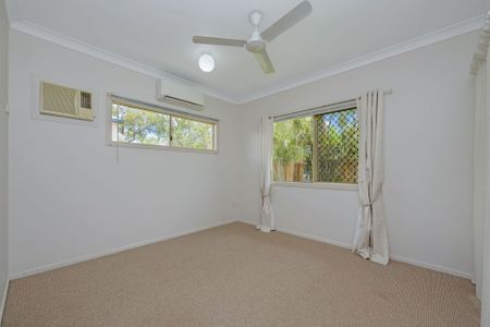 22 Southern Cross Circuit, Douglas. - Photo 3