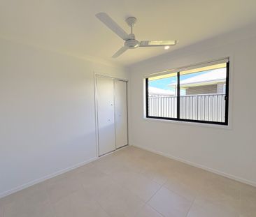 Modern Family Home in Lochinvar - Photo 3