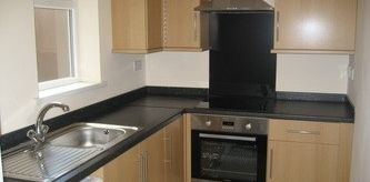 2 Bed Luxury Student Flat - StudentsOnly Teesside - Photo 2