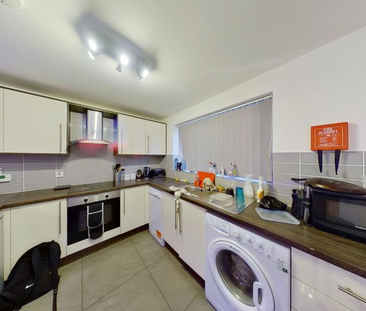 4 bedroom townhouse to rent - Photo 6