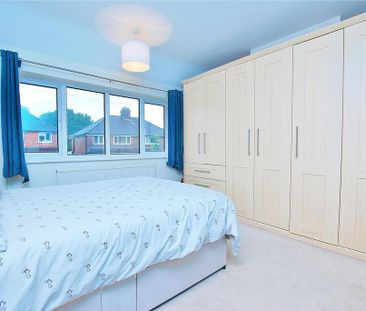 4 bedroom semi-detached house to rent - Photo 2