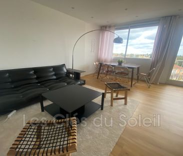 Location Appartement 4 pièces 72m² HYERES 83400 - Photo 2