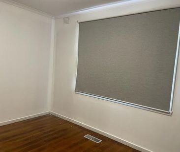 WALKING DISTANCE TO TRAIN STAITION - Photo 3