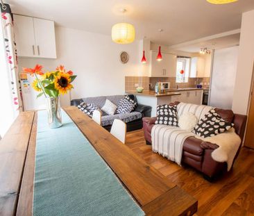 6 bedroom house to rent - Photo 1