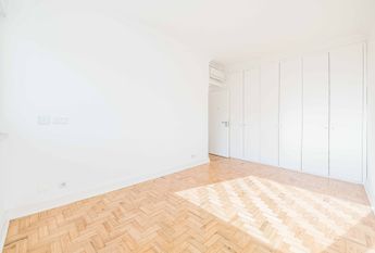 APARTAMENTO T2+1 NA AV ESTADOS UNIDOS DA AMÉRICA - LISBOA