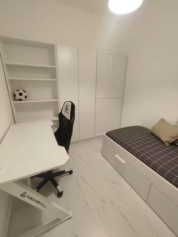 Carrer dAragó, Barcelona, Catalonia 08026 - Photo 3