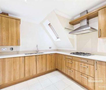 Upcross House, Upcross Gardens, Reading, Berkshire, RG1 - Photo 6