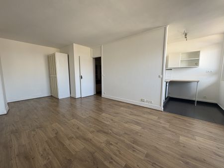 Location Appartement 1 pièce 32m² BOULOGNE BILLANCOURT 92100 - Photo 4
