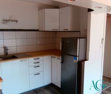 Location Appartement 2 pièces 32m² HYERES 83400 - Photo 3