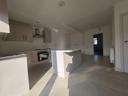 3 bedroom house to rent - Photo 3