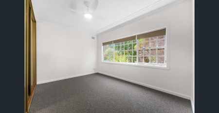 Centrally Located Family Home - Photo 5