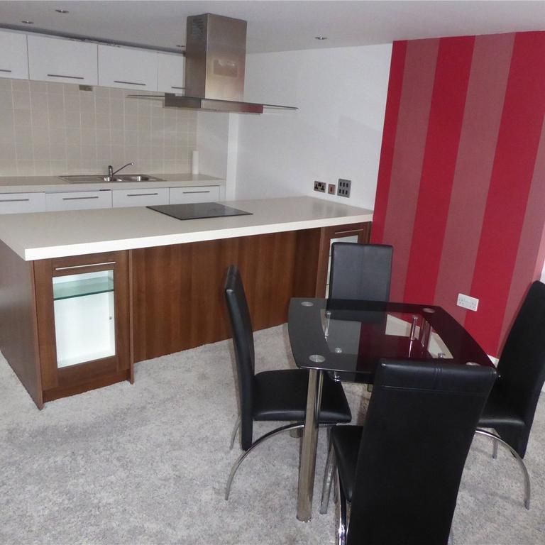 2 bedroom apartment to rent - Photo 1