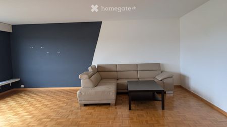 Helle 2.5-Zimmerwohnung im 9. Stock mit wunderschöner Aussicht in Oberwinterthur - Photo 2
