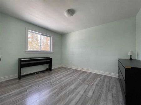 For Lease - 5433 SPRUCE Avenue, Burlington, Ontario - Photo 4