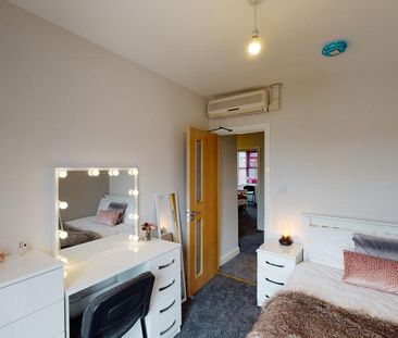 5 bedroom terraced house to rent - Photo 1