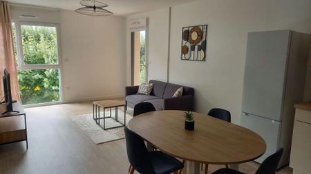 LAVAL, appartement T3 meublé, Quartier Gare - Photo 2