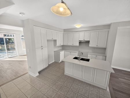 For Lease - 100 Grassbank Road, Brampton, Ontario - Photo 2