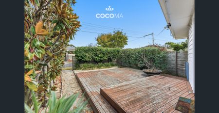 Modern Family Comfort in a Prime Cheltenham Location - Photo 2