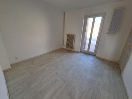 Location Appartement 2 pièces 45m² LE CREUSOT 71200 - Photo 4