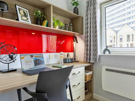 1 bedroom in a flat share to rent - Photo 4