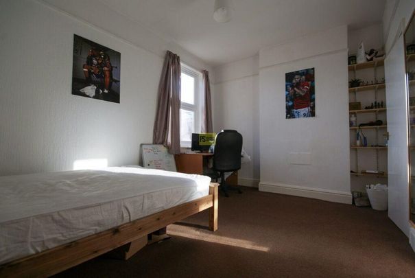 7 bedroom semi-detached house to rent - Photo 1