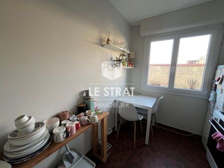 Location Appartement 3 pièces 52m² - Photo 3