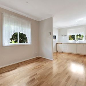 Neat Two Bedroom Granny Flat - Photo 2